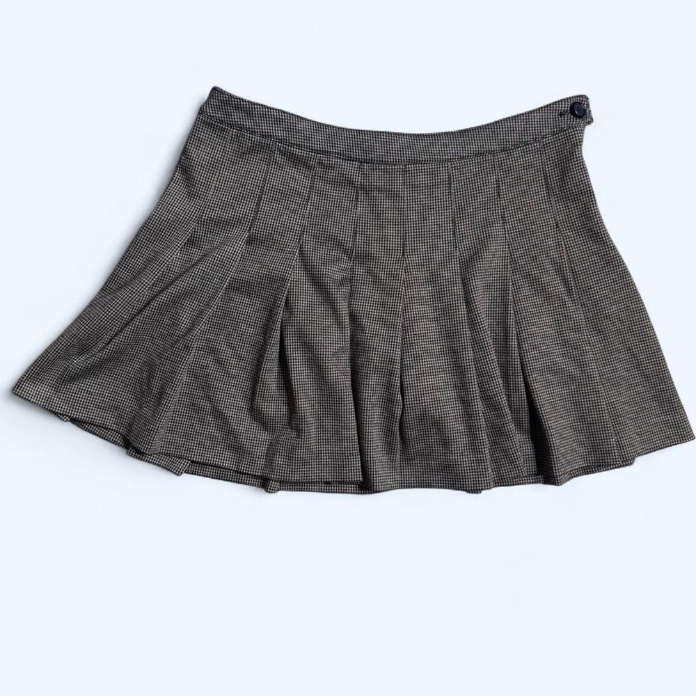 Forever 21 houndstooth pleated mini skirt